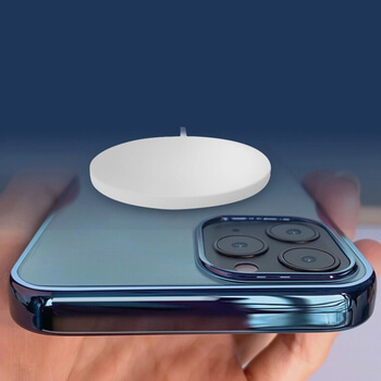2v1 Magnetická bezdrátová nabíječka pro Apple iPhone stříbrná